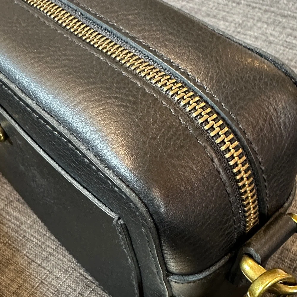 Madewell Transport Camera Bag - Picture 12 of 16